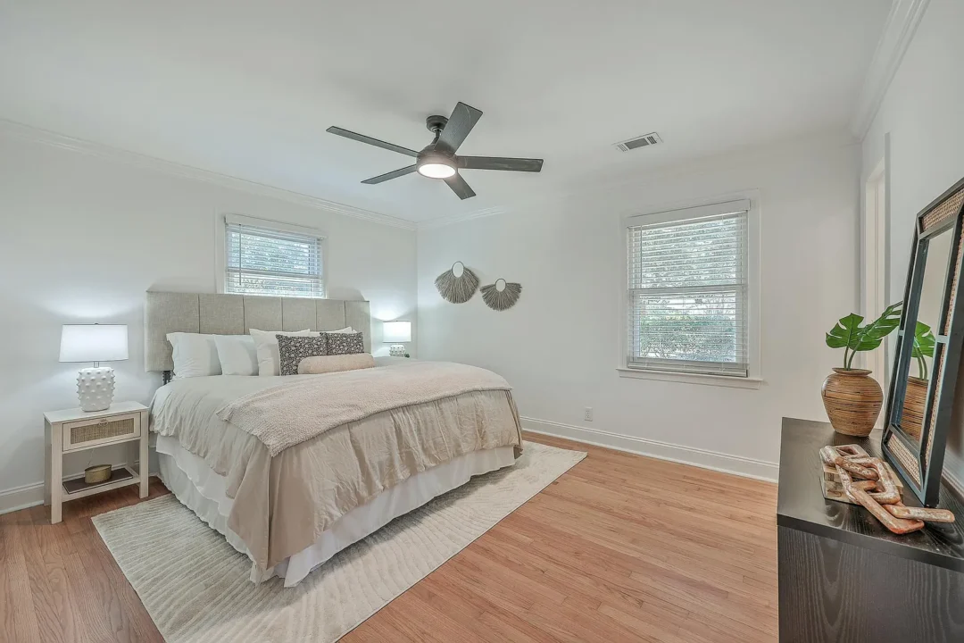 Elegant Master Bedroom Suite with En-Suite Connection